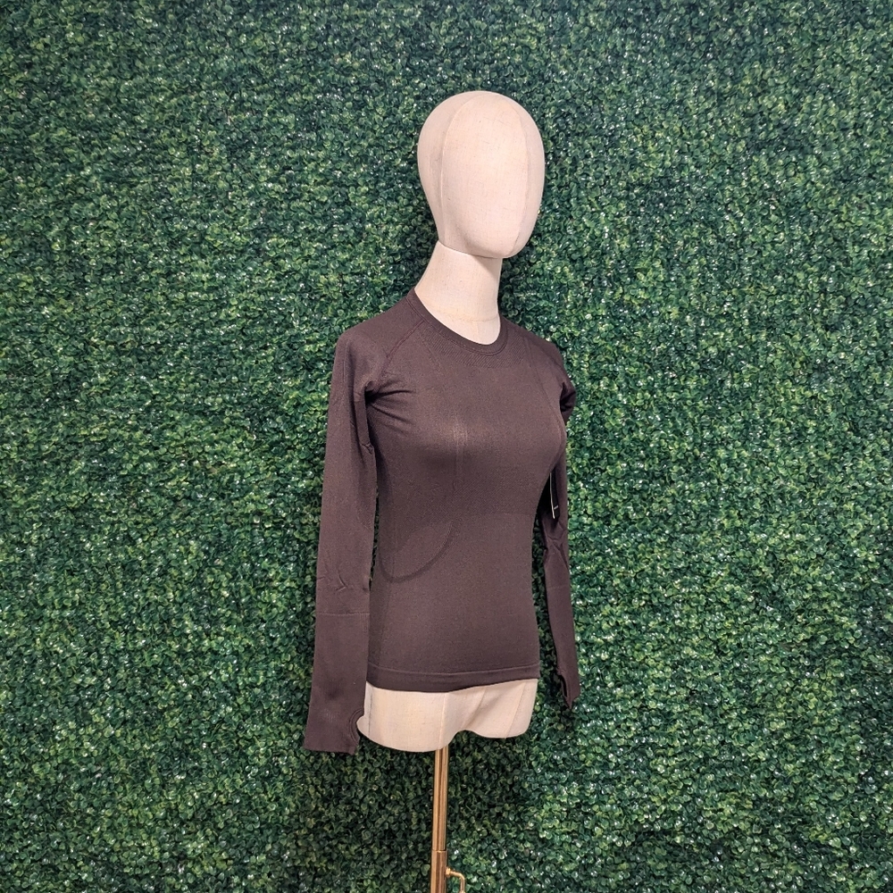 TKEQ Kennedy Long Sleeve Seamless Shirt Color: Espresso Brown Size: XS/S